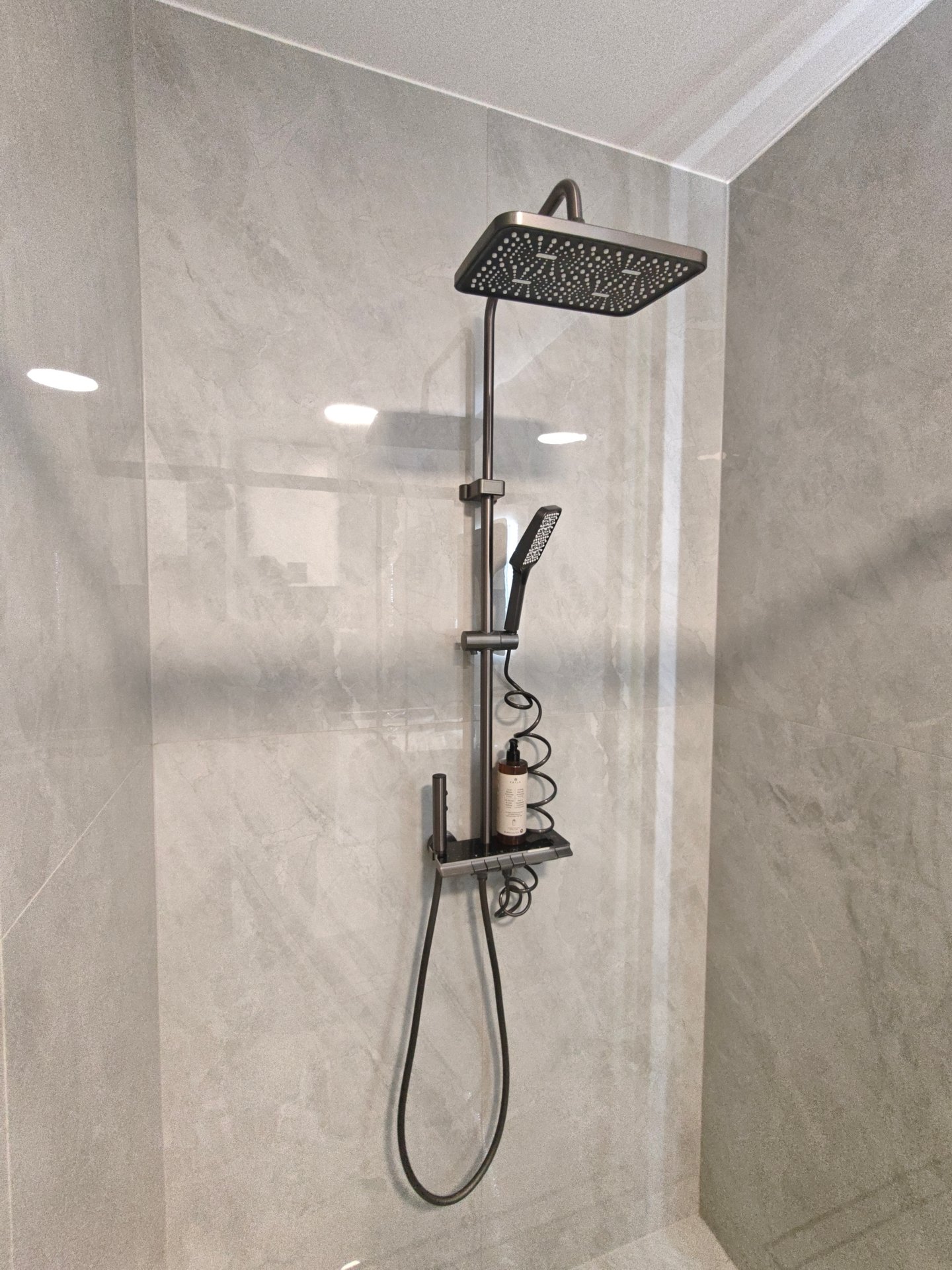 🚿 Vonios kambarys – 10 shower head