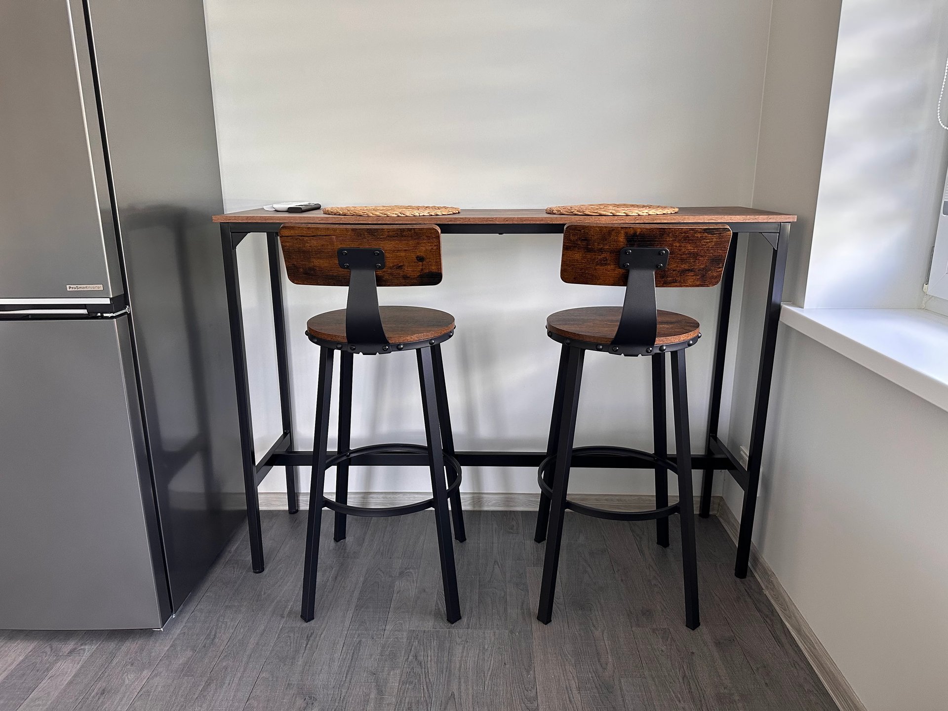 🍳 Virtuvėlė – 17 bar stools